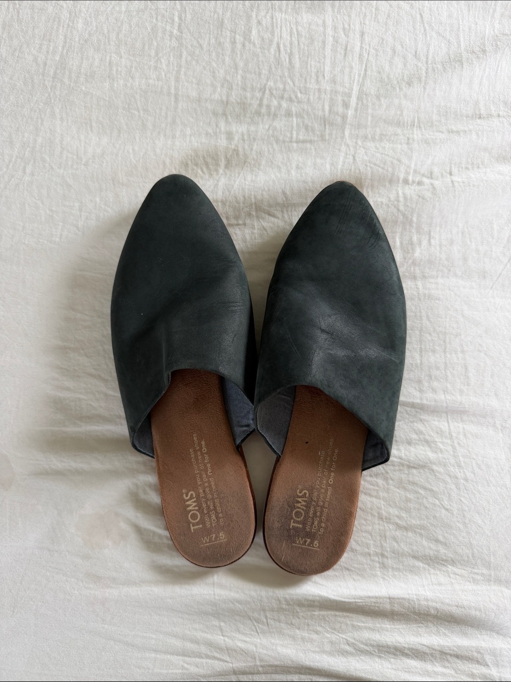 TOMS LEATHER JUTTI MULE black size womens 7.5 pointed toe slip on shoes